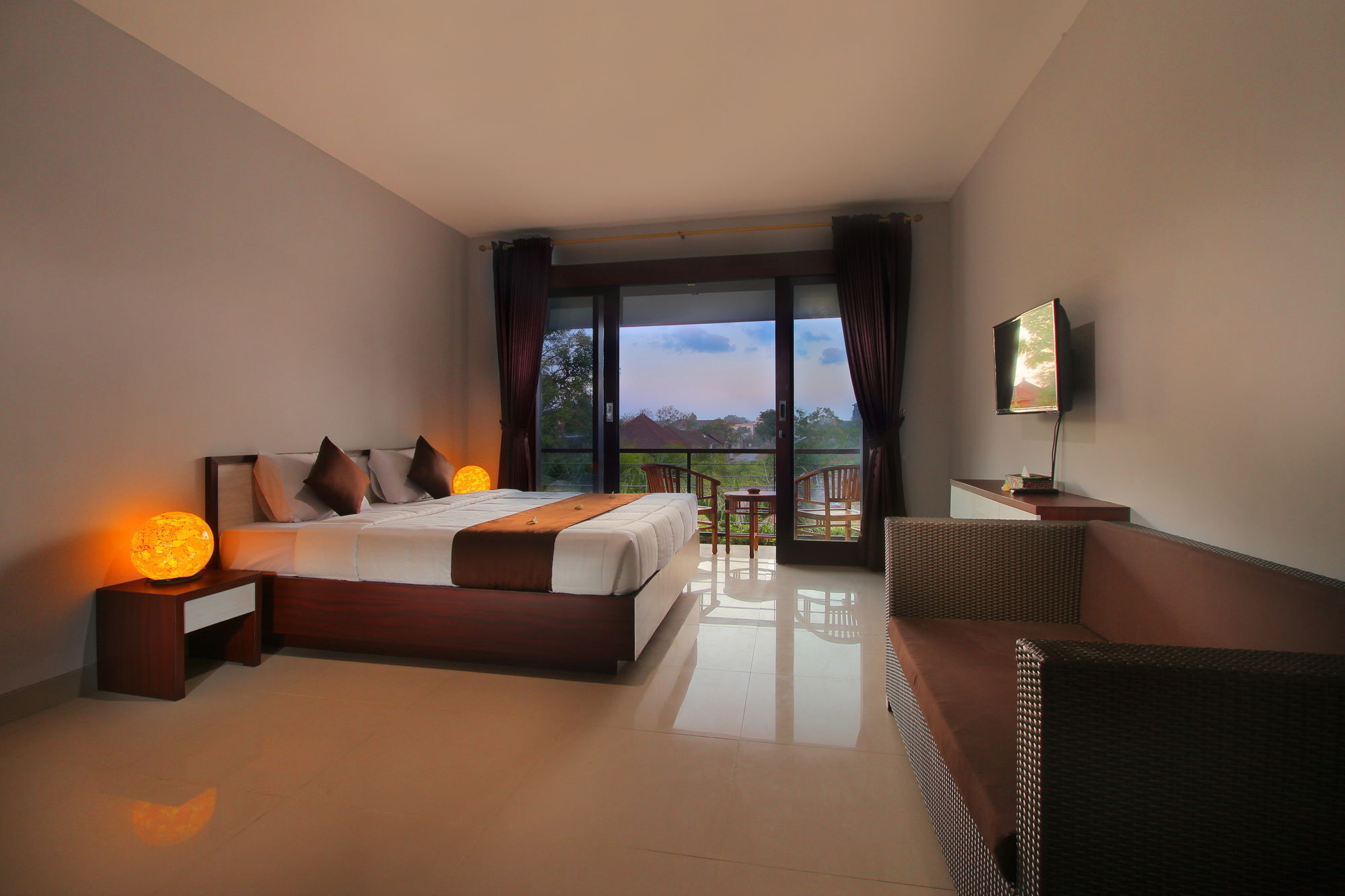 Srikandi Inn Kuta Selatan Exterior foto